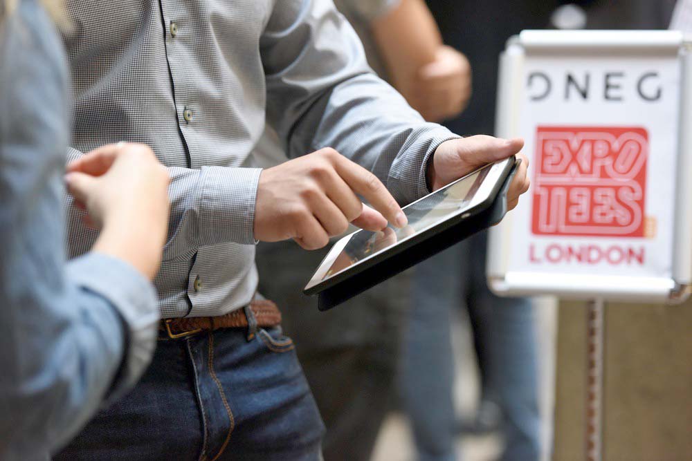  iPad portfolio demonstration 